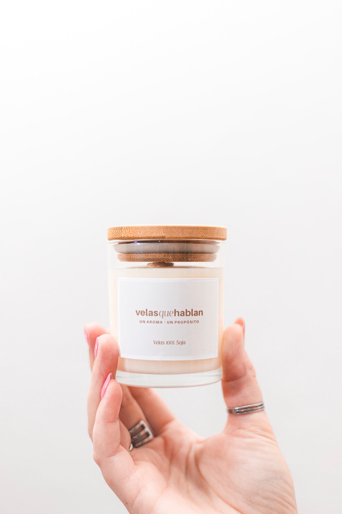 Velas de soja aromática  Línea Clàsica , con tapa de bambú Mod.  85 grs.